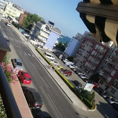 Апартамент Иви Apartament